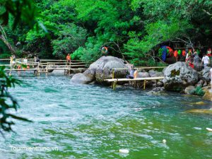 suối moọc quảng bình